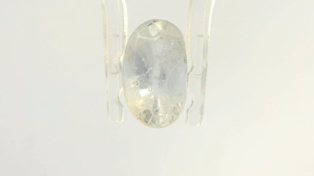 Srilankan White Sapphire 3.72 Carat — video