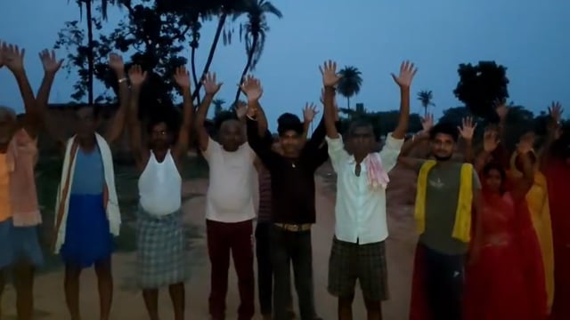 दुसरे जगह रोड निर्माण करने से ग्रामीण नाराज 