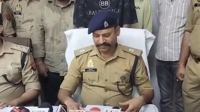 डेटिंग एप पर चैटिंग कर लोगों को फंसा कर ब्लैकमेल करने वाले गुर्गों का आगरा पुलिस ने दबोचा किया खुलासा