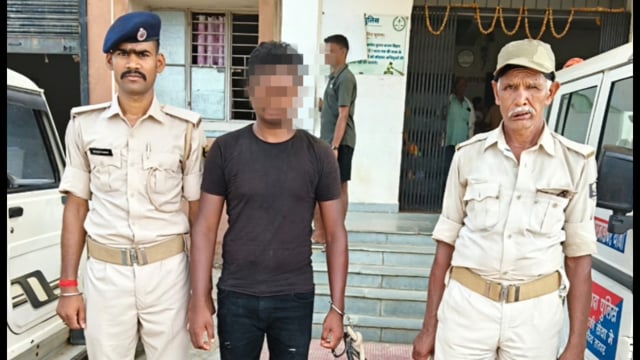 शराब के नशे में हंगामा कर रहे युवक को पुलिस ने किया गिरफ्तार