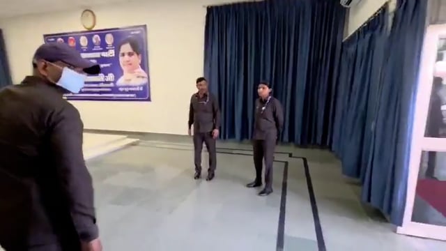 ▶️......बसपा प्रमुख मायावती भतीजे आकाश आनंद के साथ पहुंची बैठक में*
*सभी पदाधिकारियों के साथ पार्टी की आगामी तैयारियों को लेकर बैठक कर रही*