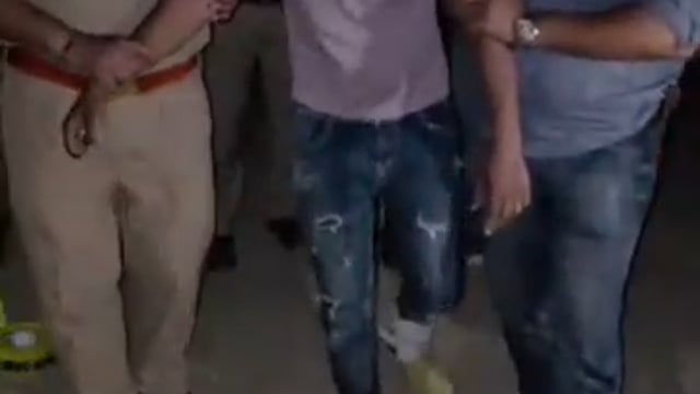 मथुरा के जैत थाना क्षेत्र में पुलिस पशु चोर के बीच मुठभेड़ 