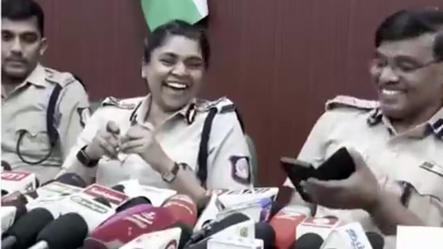 ▶️.....कोयंबटूर में मासूम से दरिंदगी: प्रेस कॉन्फ्रेंस में पुलिस अधिकारियों के हंसने पर भड़का जनआक्रोश

तमिलनाडु
