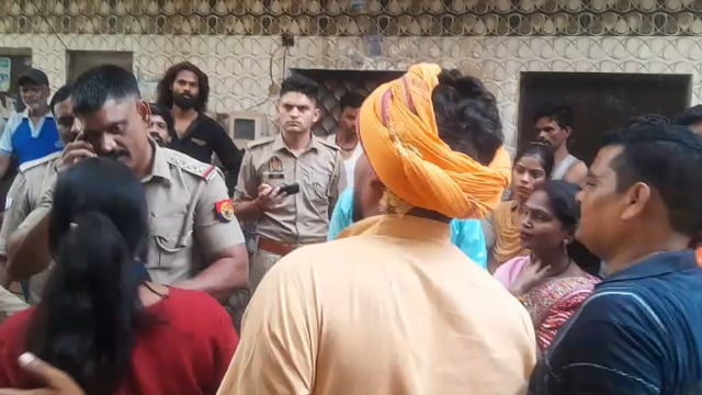 तेजो महल ताजमहल में ईद की नमाज को लेकर हिंदू महासभा कार्यकर्ताओं में गहरा आक्रोश अखिल भारत हिंदू महासभा महाद्यक्ष विशाल 