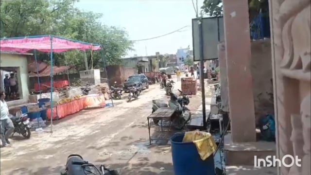 मथुरा थाना हाईवे क्षेत्र गांव महोली दो पक्षों में हुआ विवाद आमने-सामने चली गोलियां मची अफरा तफरी 