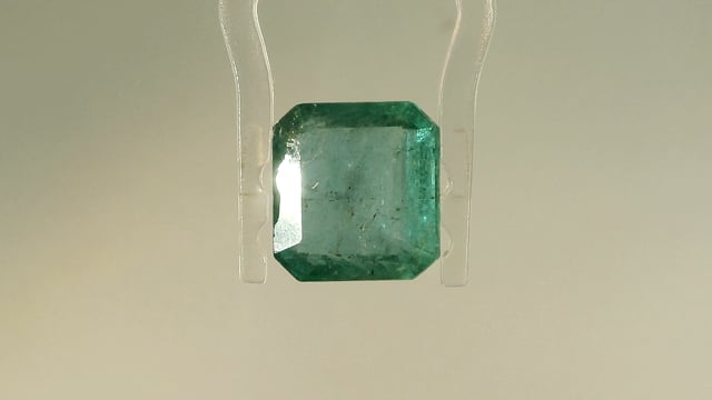Zambian Markat  3.49 Carat — video