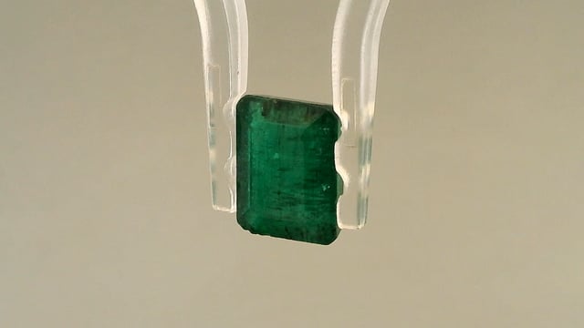 Zambian Emerald  2.10 Carat — video