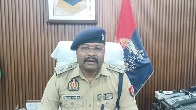 बलरामपुर देहात कोतवाली पुलिस ने 03घंटे में गुमशुदा बालक को परिजनों से मिलाया 