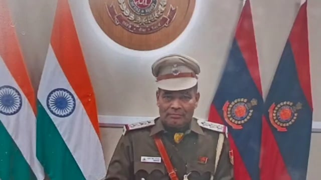 "गोवर्धन परिक्रमा में दर्दनाक मौत: दिल्ली पुलिस के रिटायर्ड इंस्पेक्टर ने रास्ते में तोड़ा दम"