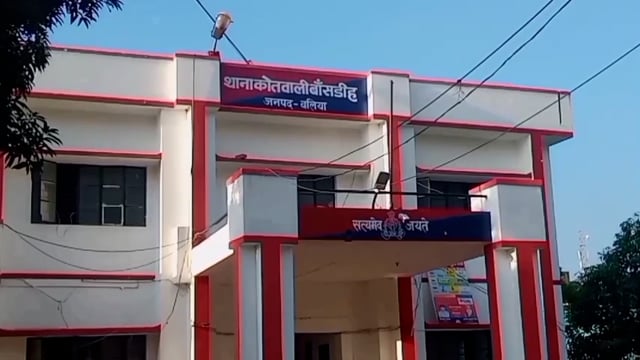 खरौनी मार्ग स्तिथ मंदिर परिसर में भंडारे के दौरान युवक पर चाकू से हमला करने के मामले में चार युवकों पर मुकदमा दर्ज