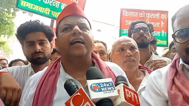 बांसडीह विधान सभा से सपा नेता नीरज सिंह गुड्डु ने महंगाई को लेकर सरकार पर साधा निशाना