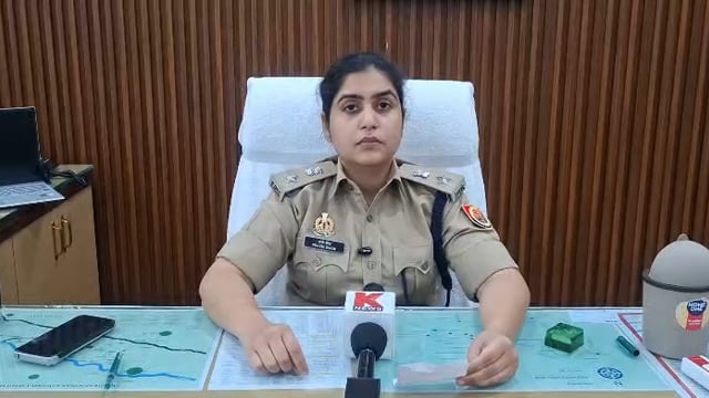 अम्बेडकरनगर।
यूपी पुलिस भर्ती परीक्षा की अधिसूचना जारी अम्बेडकरनगर भी इस परीक्षा को 8 से 10जून तक आयोजित होगी सुनिए क्या कहती है एसपी प्राची सिंह