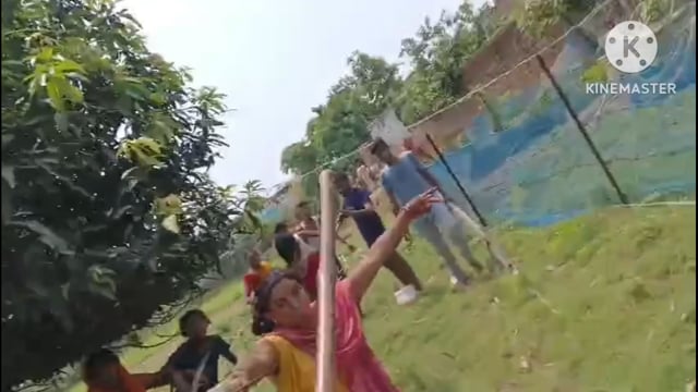 खेत में बकरी जाने को लेकर खूनी झड़प ,चार घायल, कट्टा लहराते युवक का वीडियो वायरल।