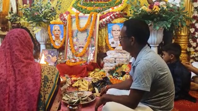 कढ़ेरचौरा में बाला जी मंदिर पर श्याम प्रेमी भक्तों ने सजाया बाबा का दरबार@ वायरल# 