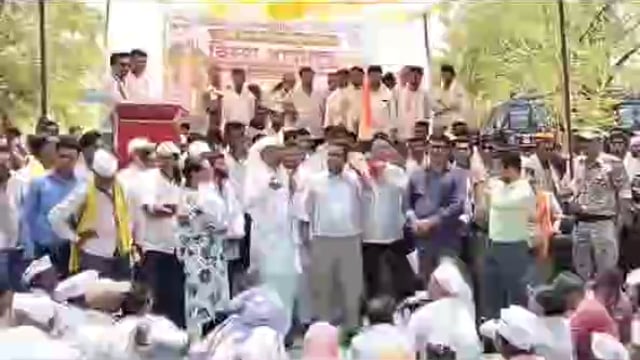 गडचिरोली विधानसभा क्षेत्राचे आमदार डॉ मिलिंद नरोटे पोहचले शेतकऱ्यांच्या ठिय्या आंदोलनात