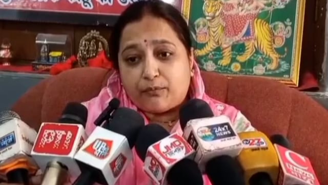 बांसडीह कस्बे में BJP विधायक केतकी सिंह ने कहा सपा का पतन ऐसे रास्ते पर चला है कि वापास आना होगा मुश्किल