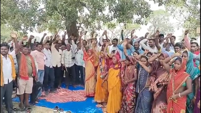 प्रखंड क्षेत्र के केड़िया में डिग्री कॉलेज बनाने को लेकर सैकड़ो ग्रामीणों ने बैठक कर किया प्रदर्शन