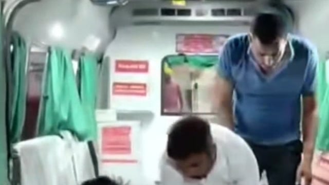 चुनावी रंजिश में भाजपा नेता को मारी गोली, सीएचसी में कराया भर्ती, जिला अस्पताल रेफर, तीन के खिलाफ मुकदमा दर्ज