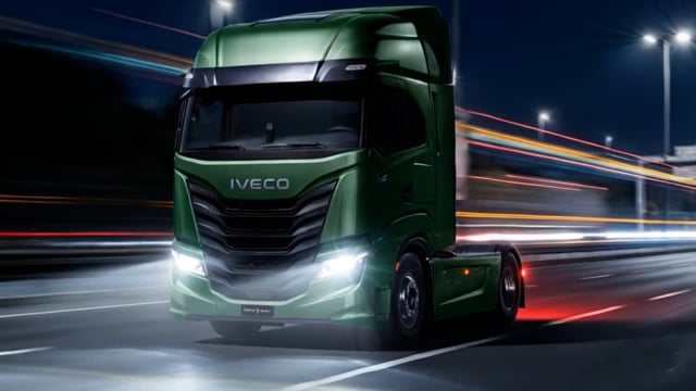 IVECO Yol Çekicisi — AI Konsept Gece Otoyol Filmi