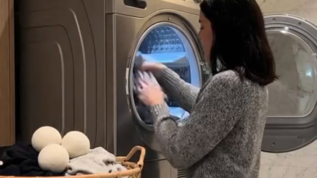 Yün Kurutma Topu — AI Çamaşır Ürün Reklamı