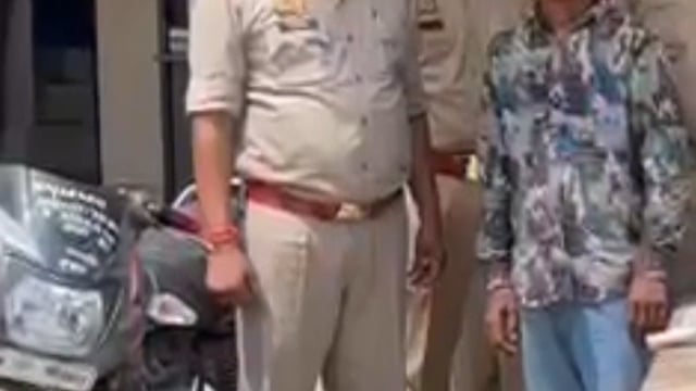 टावरों से केबल चोरी करने वाला शातिर चोर गिरफ्तार, तमंचा व 210 मीटर केबल बरामद, भेजा गया जेल