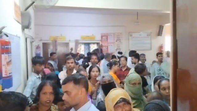 सिद्धार्थनगर: बेटे-बेटी की शादी का कार्ड बांटने निकले पिता की सड़क हादसे में मौत, घर की खुशियां मातम में बदलीं