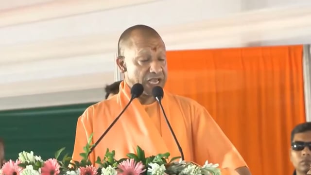 ▶️....CM योगी का बड़ा बयान, "बेटी का अपमान किसी भी कीमत पर स्वीकार नहीं*
अखिलेश यादव की पुत्री पर आपत्तिजनक टिप्पणी पर FIR दर्ज कराने के दिए थे निर्देश*
सीएम बोले, "बेटी बेटी होती है, सबकी बेटी एक समान होती है*
सपा पर निशाना, "दूसरों को उपदेश देने से पहले अपने कार्यकर्ताओं को संस्कारित करें*
भाषा में संयम रखें, नहीं कर सकते तो उन्हें हमारे हवाले कर दें*