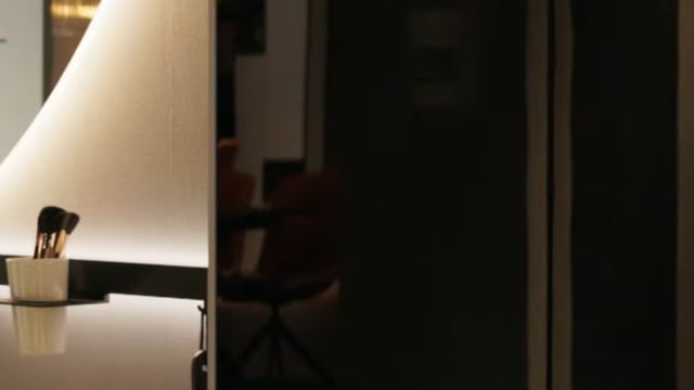 Video: Linearbeleuchtung im Bad | nobilia #nobilia #inneneinrichtung #badezimmer #lichtplanung