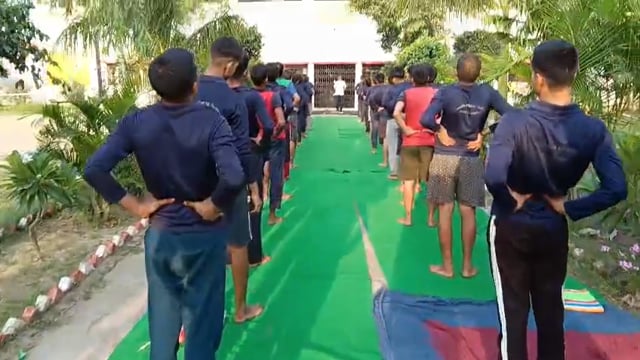 त