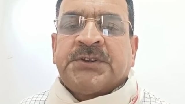 बांसडीह में सपा के जिलाउपाध्यक्ष एवम प्रवक्ता सुशील पांडेय कान्हजी ने कहा,BJPअपनी राजनीतिक जमीन खिसकती देख है परेशान
