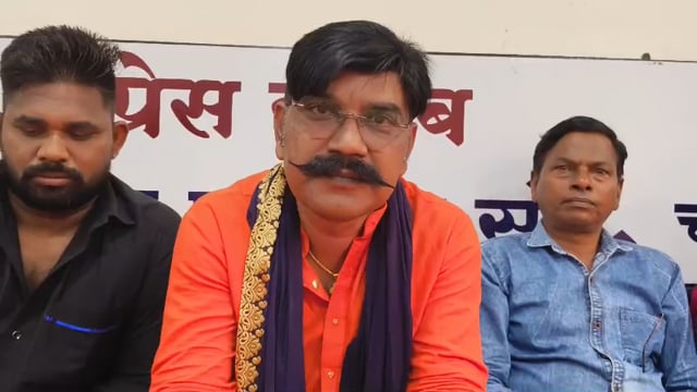 विचोडा बुद्रुक प्रवेशद्वाराला धार्मिक नाव न देता कोणत्याही महापुरुषाचे नाव द्या : भीम आर्मीची पत्रकार परिषदेत माहिती