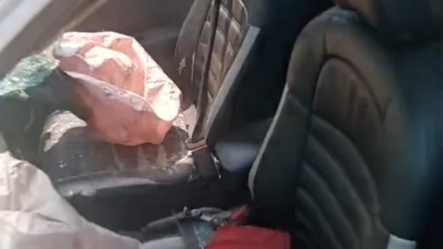 बहराइच-लखनऊ हाईवे पर भीषण हादसा, ट्रक से टकराई डग्गामार कार; पांच यात्री घायल