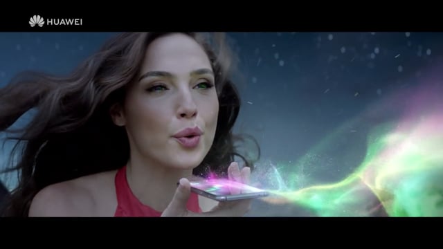 Huawei P20 Pro – Gal Gadot & Robert Lewandowski