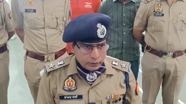 मुजफ्फरनगर में हथियार तस्करों पर बड़ा एक्शन! 10 गिरफ्तार, पिस्टल-तमंचों का जखीरा बरामद#Muzaffarnagar