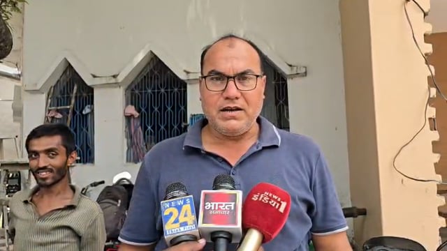 सिद्धार्थनगर: इटवा में आवारा कुत्तों का आतंक, दो महीने में 200 लोग घायल, प्रशासन से कार्रवाई की मांग