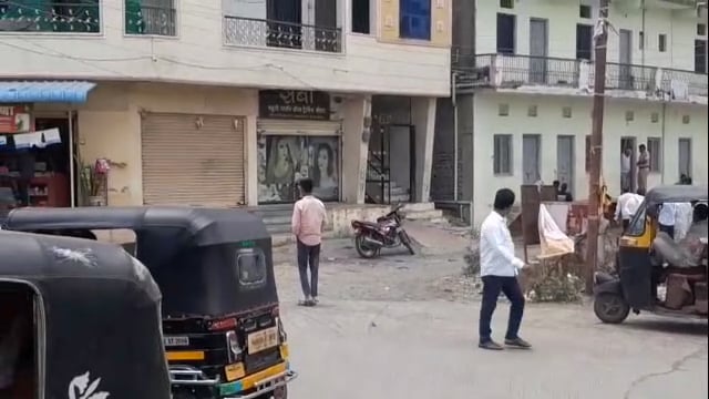 अनैतिक संबंधातून तोंडावर उकळते गोडतेल टाकून 24 वर्षीय तरुणांचा खून,आरोपी महिला फरार
