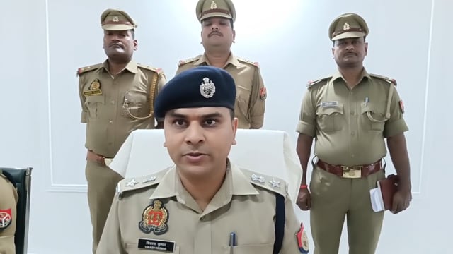  थाना श्रीदत्तगंज क्षेत्रांतर्गत युवक की हत्या की घटना का 24 घण्टे के अन्दर  पुलिस ने किया खुलासा 06 गिरफ्तार 