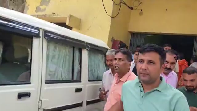 ▶️......यूपी: बुलंदशहर में एक लाख रुपए की रिश्वत लेते मंडी सचिव नाहर सिंह को एंटी करप्शन की टीम ने