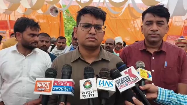 बढ़नी चाफा में जिलाधिकारी की चौपाल, ग्रामीणों की समस्याओं का मौके पर समाधान कराने के निर्देश