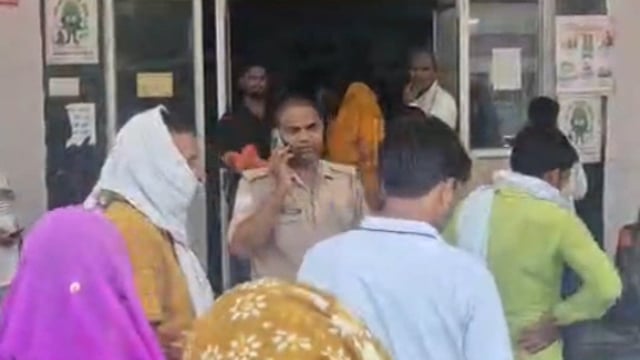 11 केवीए की लाइन की चपेट में आने से युवक झुलसा