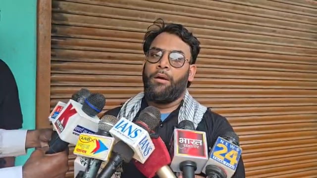 सिद्धार्थनगर के हल्लौर में अकीदत के साथ निकला मोहर्रम का जुलूस, जंजीरी मातम कर इमाम हुसैन की शहादत को किया याद