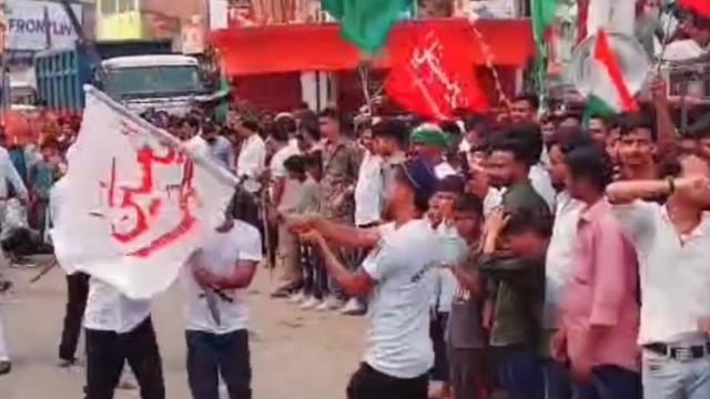 शांतिपूर्ण माहौल में संपन्न हुआ मुहर्रम, जम-जम क्लब ने खिलाड़ियों व दर्शकों के बीच किया शरबत व ठंडे पानी का वितरण