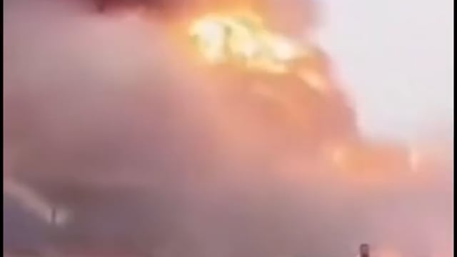 ▶️.....प्रयागराज-कानपुर राष्ट्रीय राजमार्ग परHN2 कौशांबी कोखराज मे सिहोरी टोल प्लाजा के पास एक गैस टैंकर