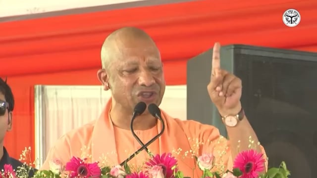 ▶️.....विगत 9 वर्षों में डबल इंजन सरकार ने अयोध्या को सजाया-संवारा है। आज अयोध्या धाम अपनी भव्यता और नव्य स्वरूप के साथ जगमगा रहा है।

—मुख्यमंत्री योगी आदित्यनाथ जी
