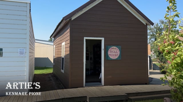 Artie's Doll House Walking Tour thumbnail