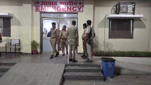 एक लाख का इनामी बदमाश पुलिस मुठभेड़ में ढेर, दो पुलिसकर्मी भी घायल