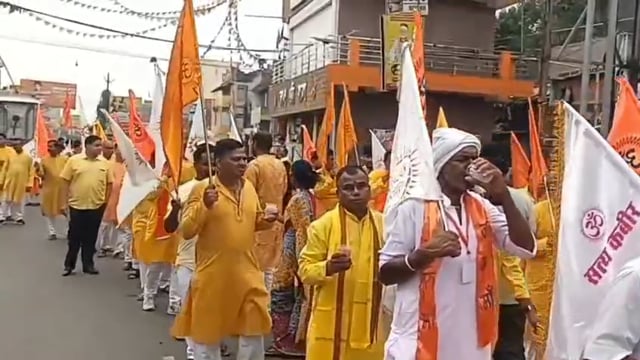 स्थापना पखवाड़ा के तहत अंतर्राष्ट्रीय हिंदू परिषद ने किया शरबत वितरण* 