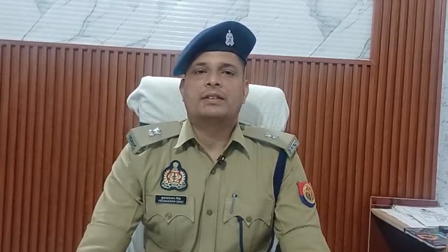 ▶️.....घटना के बाबत वृज नारायण सिंह का बयान-*

यह घटना जनपद सुलतानपुर के थाना गोशाईगंज से संबंधित है। शाम लगभग 5:45 के आसपास स्थानीय थाने को यह सूचना प्राप्त होती है