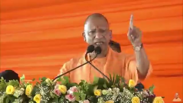 ▶️.....हम लोग ब्रह्मोस मिसाइल बना रहे हैं...
समाजवादी पार्टी के लोग 'कट्टा और बम' बनाते थे... - योगी आदित्यनाथ , पीलीभीत में