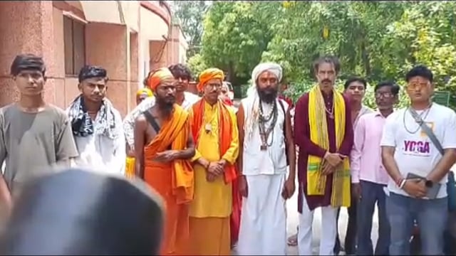 विश्व विख्यात बिरला मंदिर के समीप शराब की दुकान हटाने की मांग तेज जिलाधिकारी को सोपा ज्ञापन